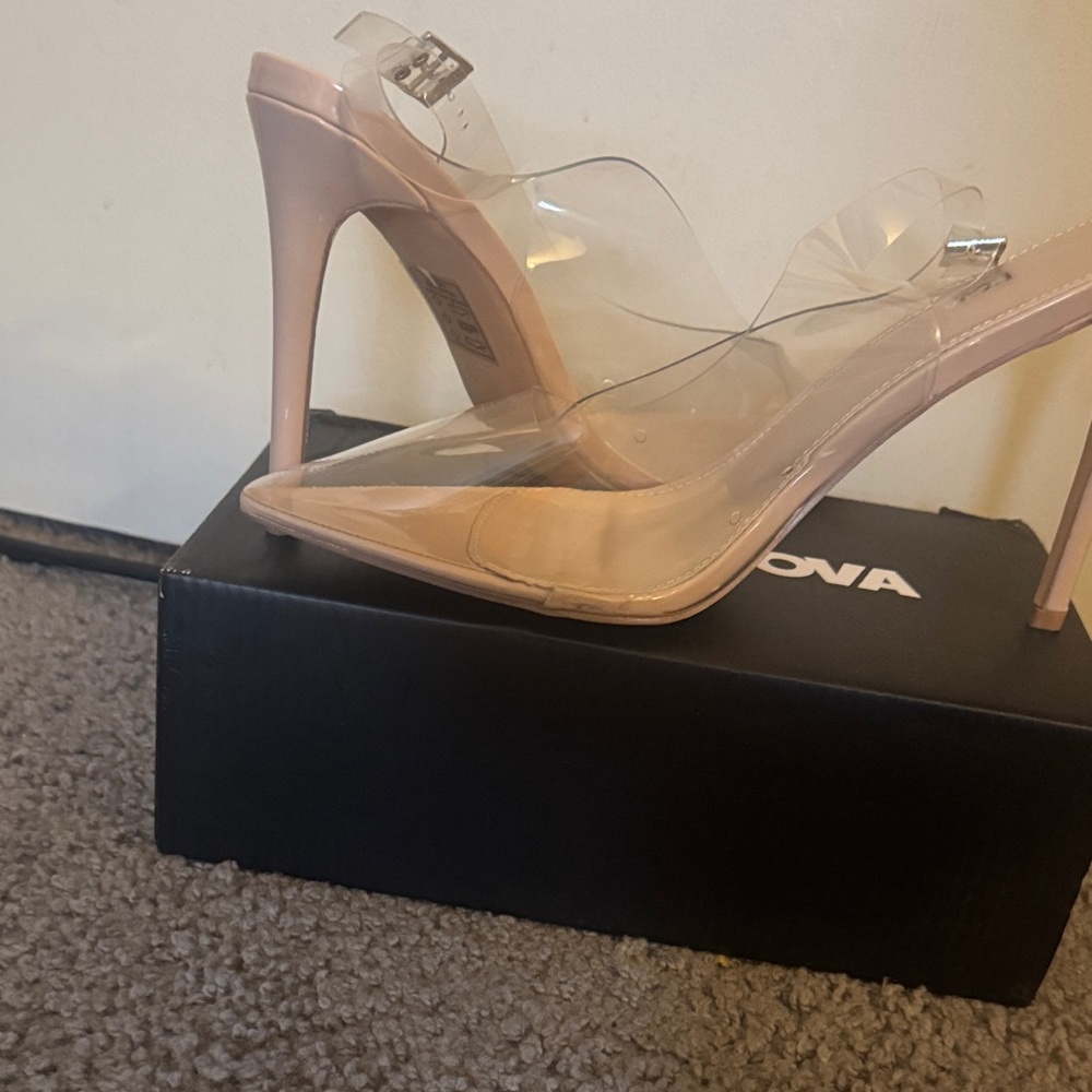 Fashion Nova Transparent/Nude Pointed Toe Slingbackd